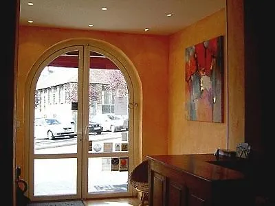 Hotell Logis Restaurant Du Commerce Pont-d'Ouilly