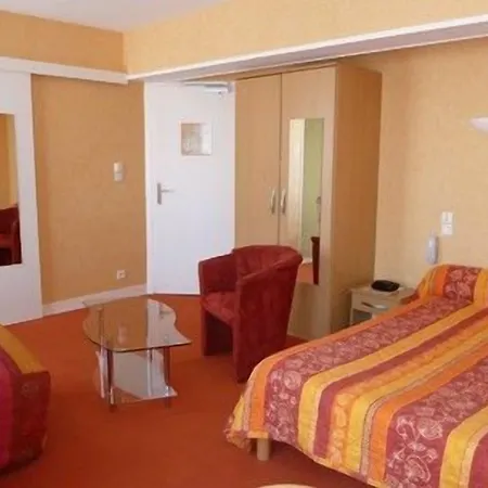 Logis Restaurant Du Commerce Pont-d'Ouilly