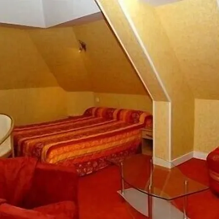 Hotell Logis Restaurant Du Commerce