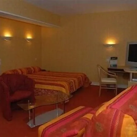 Logis Restaurant Du Commerce Pont-d'Ouilly