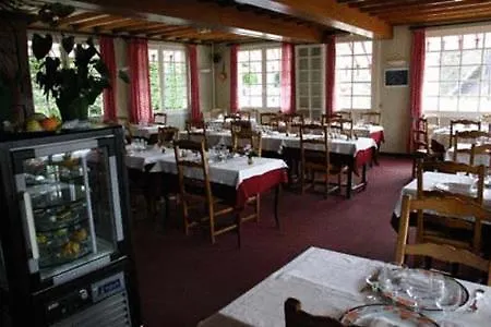Hotel Logis Restaurant Du Commerce Pont-d'Ouilly
