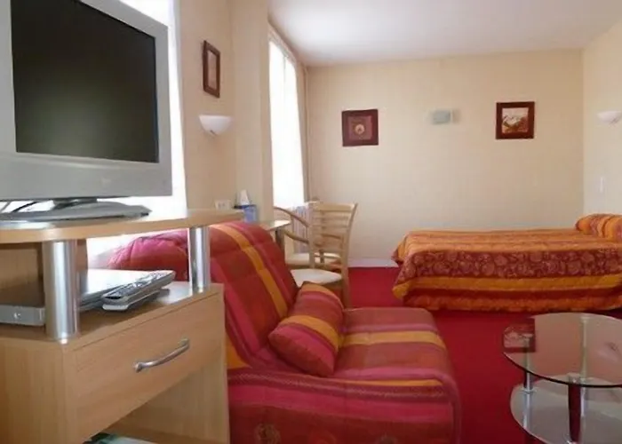 Logis Restaurant Du Commerce Hotel 3*