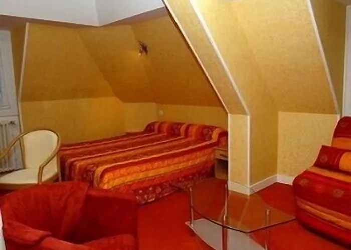 Hotel Logis Restaurant Du Commerce