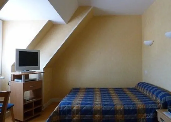 Hotel Logis Restaurant Du Commerce Pont-d'Ouilly