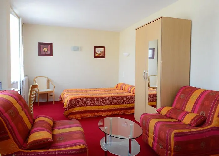 Logis Restaurant Du Commerce Hotel Pont-d'Ouilly