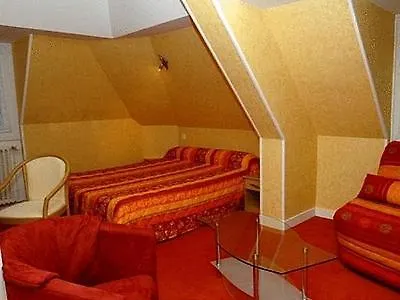 Logis Restaurant Du Commerce Hotel